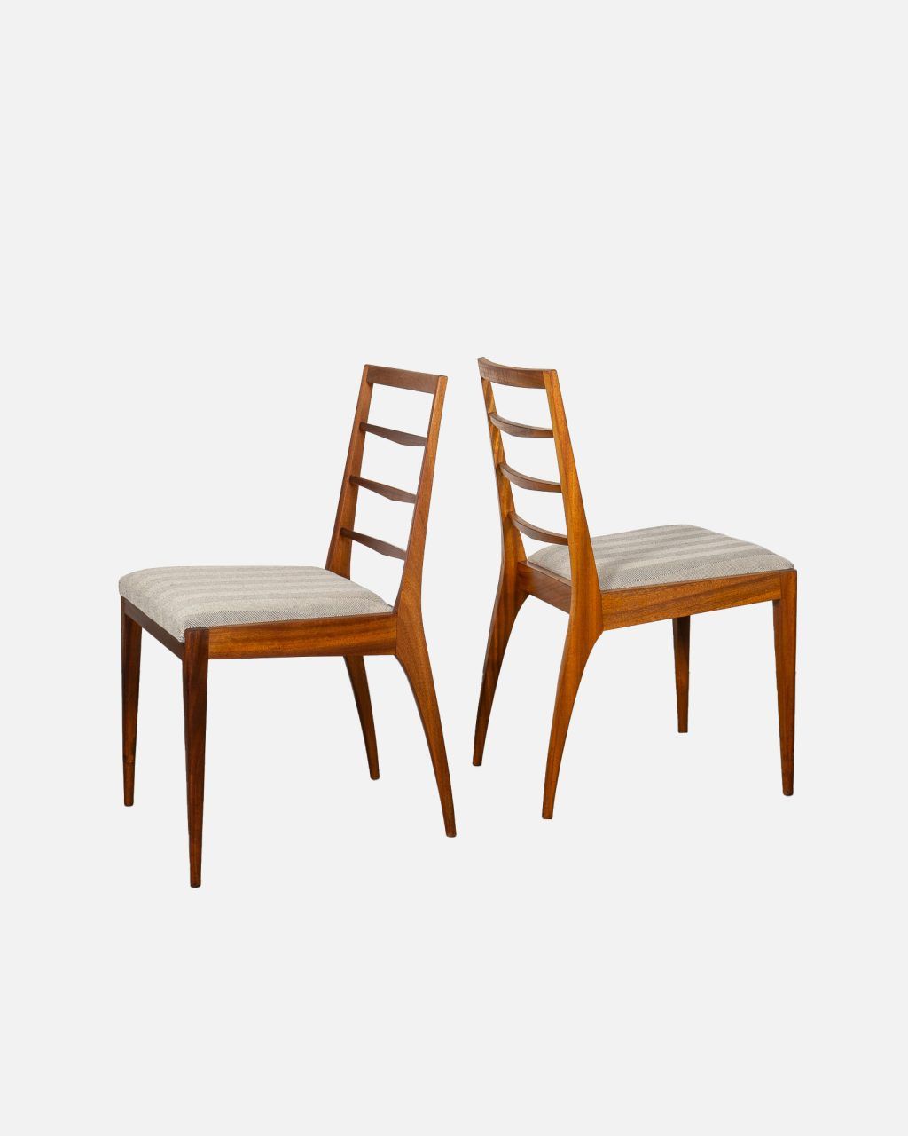 Sillas de comedor Mid Century en madera de teca de la firma Mcintosh