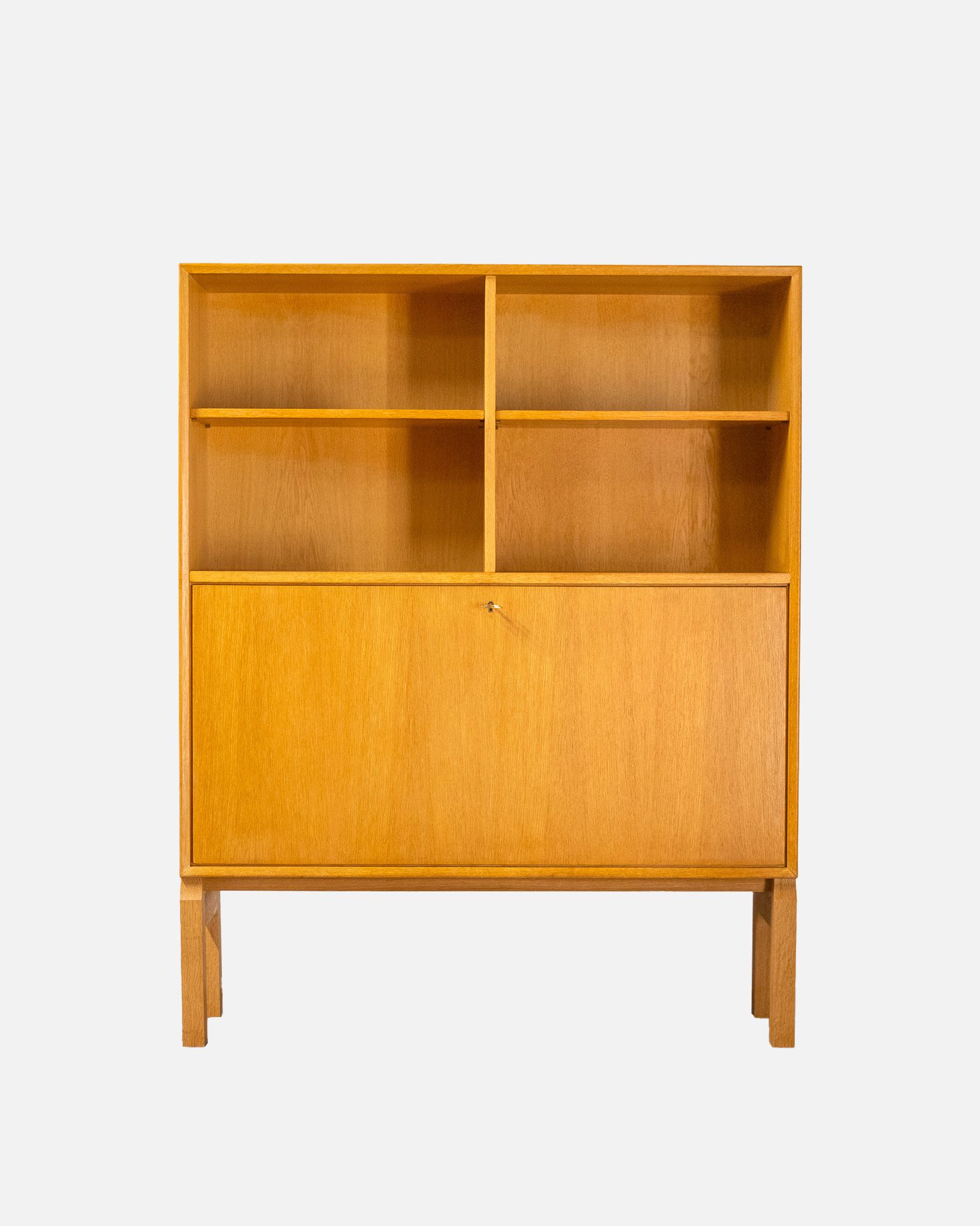 Aparador alto con estantería y secretaire en roble de Marian Gravińsky para Ikea, Suecia años 60's