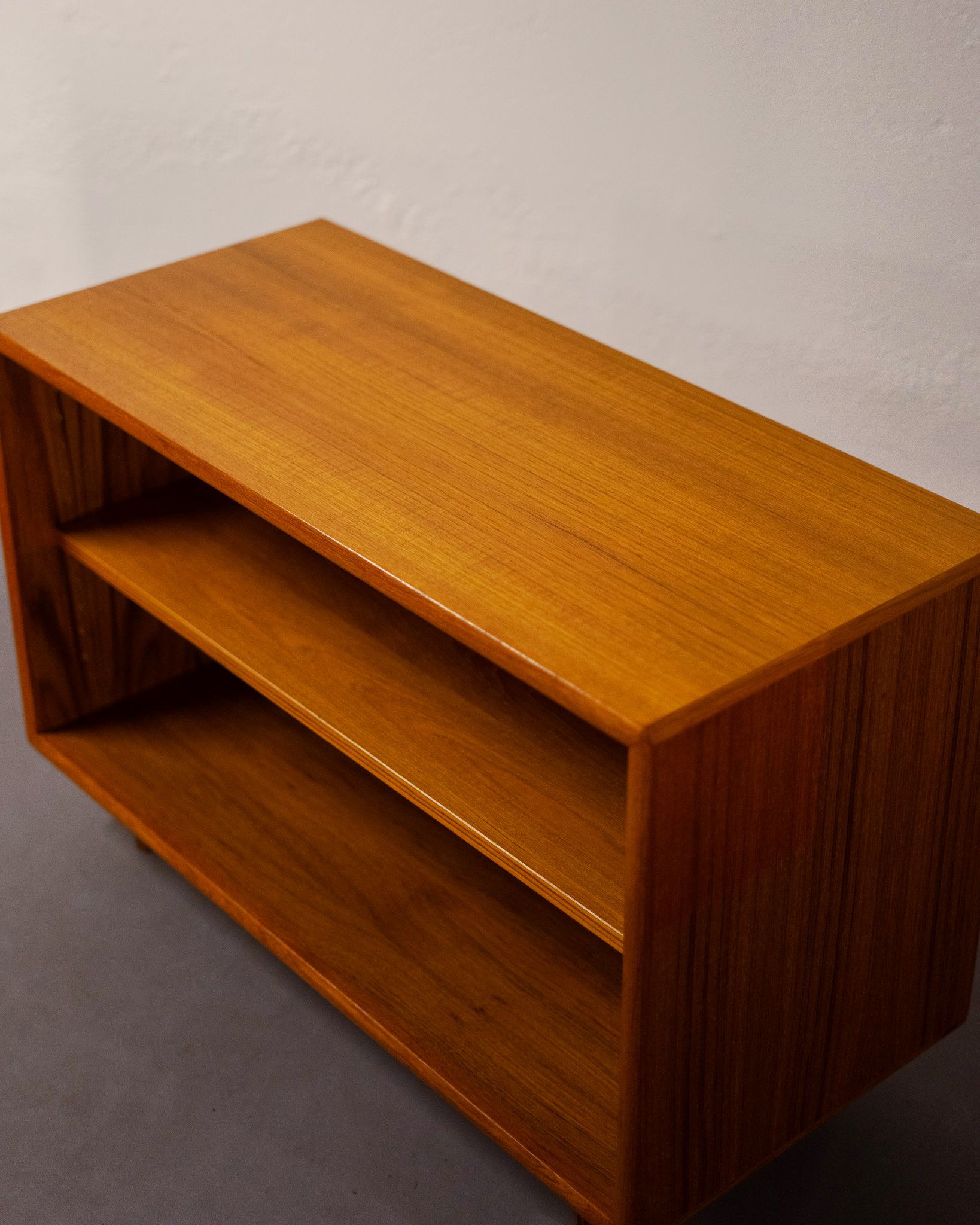 Étagère Basse Teck Vintage Bois Massif Années 60